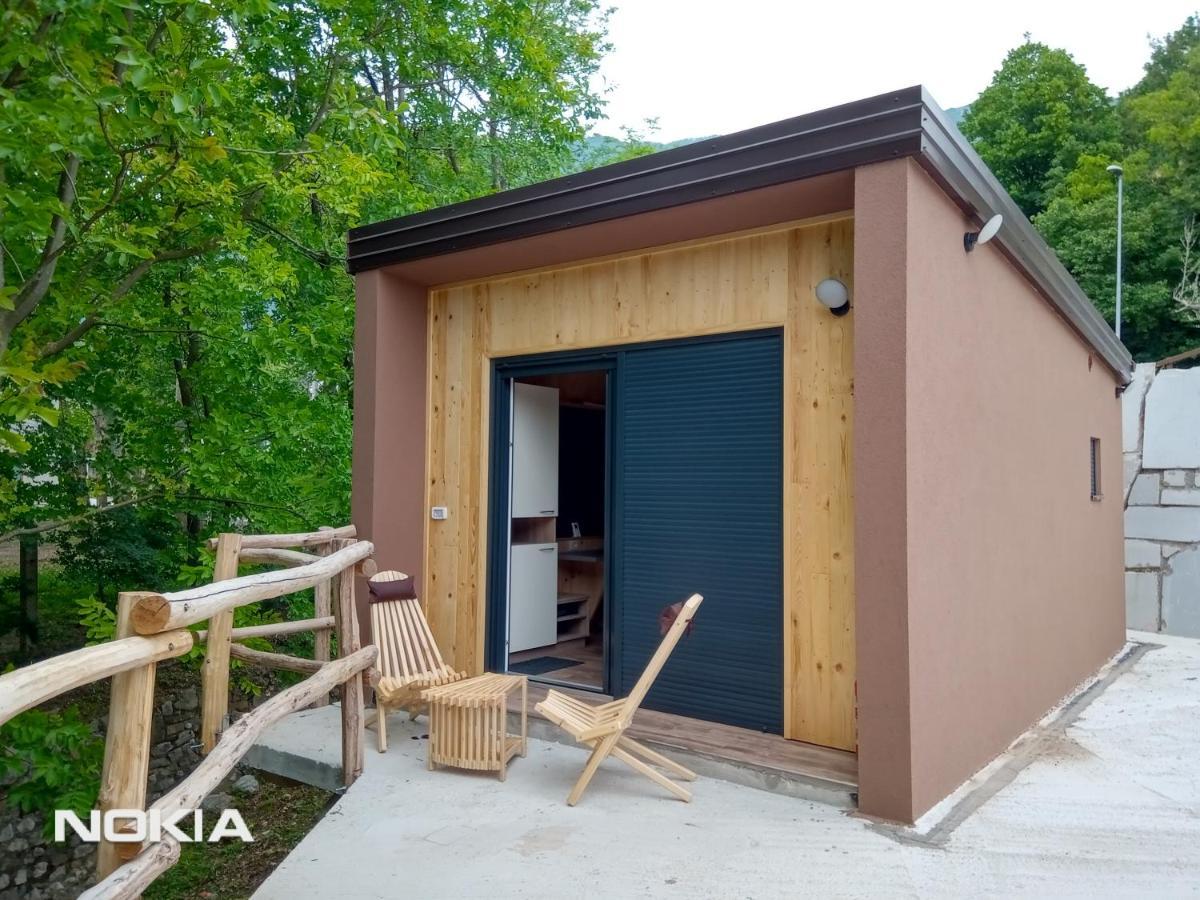 Pocitniski Hisici - Small Holiday Houses Ajdovscina Exterior foto